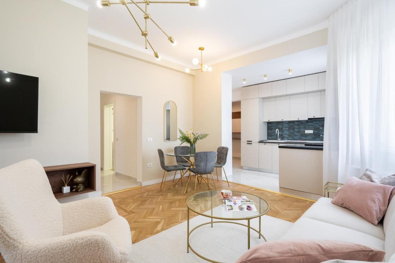 Old Town Bucharest, Luxury 2 Bedrooms Apartment المظهر الخارجي الصورة