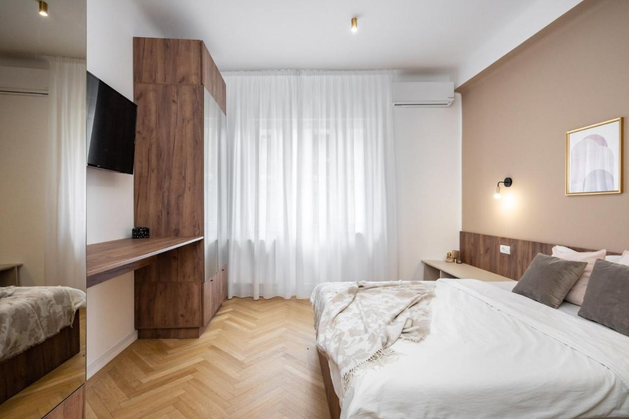 Old Town Bucharest, Luxury 2 Bedrooms Apartment المظهر الخارجي الصورة